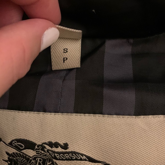 Burberry Black Belted Quilted Puffer Coat with Fur-Trim Hood - Picture 5 of 6